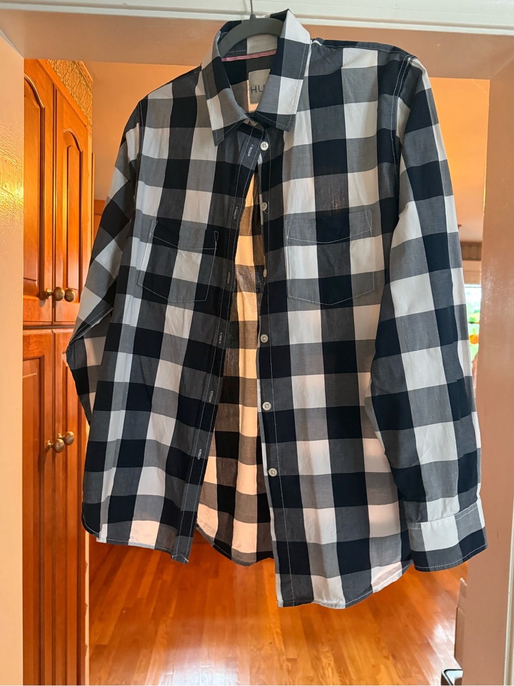 HUT women’s navy and White Buffalo Plaid Button-Up Shirt